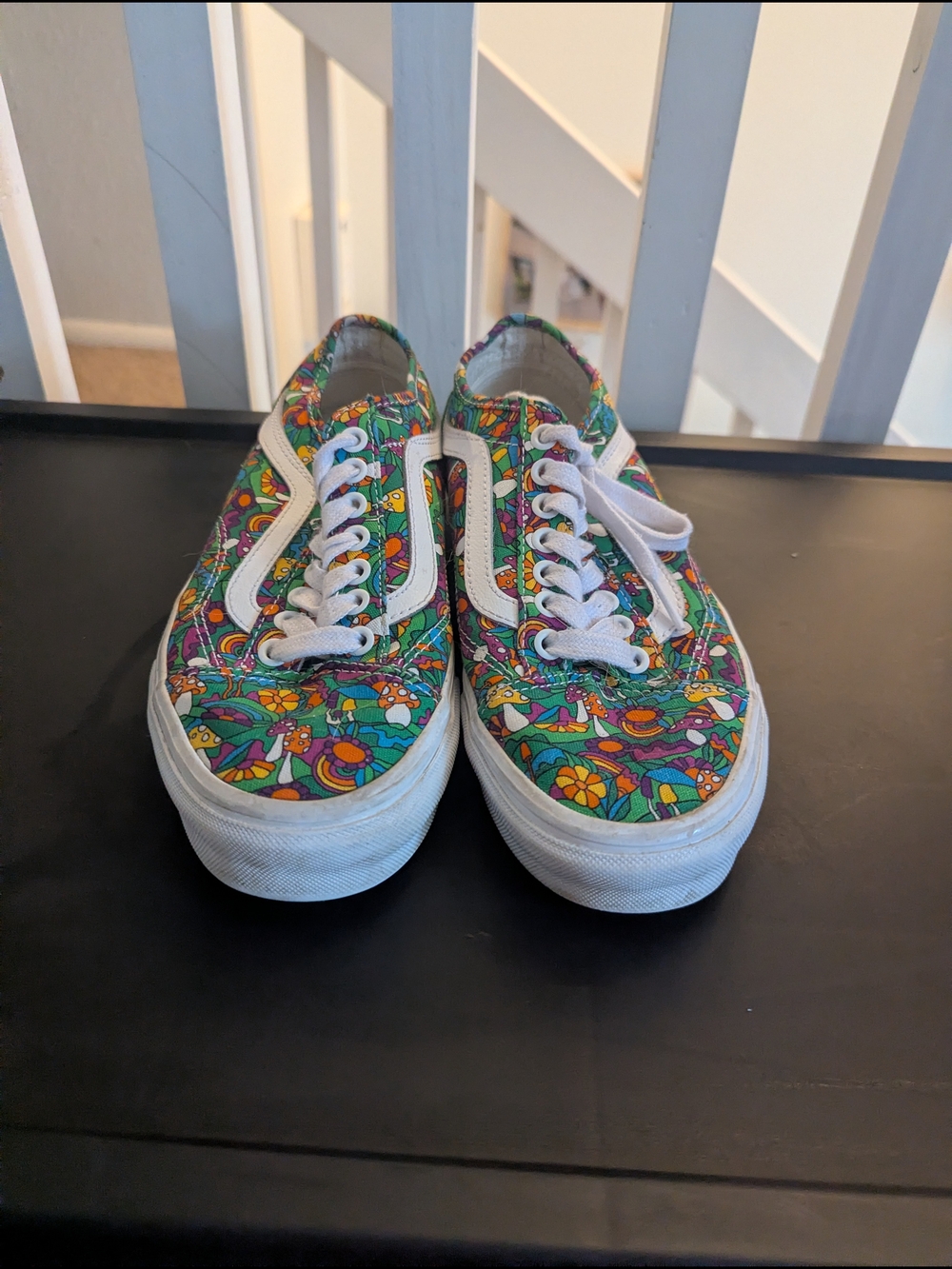 Psychedelic Mushroom Low-Top Vans - Picture 2 of 5